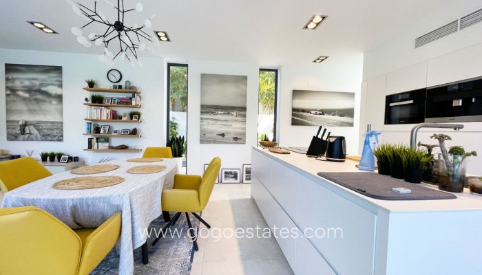 Te koop - Huis - Vrijstaande Villa - Calpe - Calpe Centro