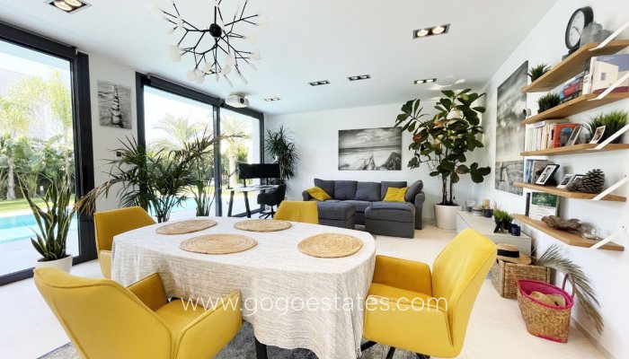 Te koop - Huis - Vrijstaande Villa - Calpe - Calpe Centro