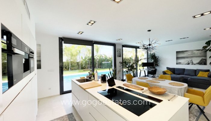 Te koop - Huis - Vrijstaande Villa - Calpe - Calpe Centro