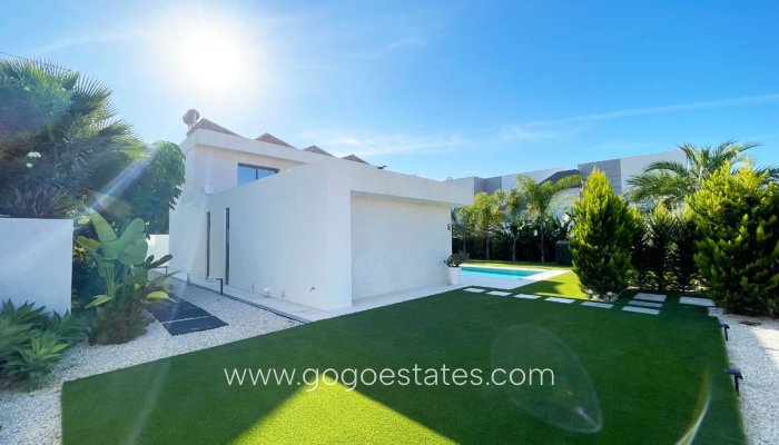 Te koop - Huis - Vrijstaande Villa - Calpe - Calpe Centro