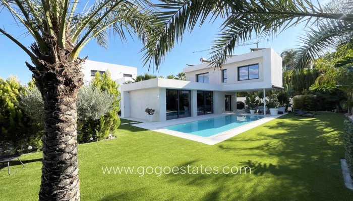 Te koop - Huis - Vrijstaande Villa - Calpe - Calpe Centro