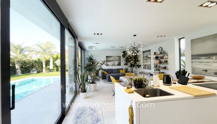 Te koop - Huis - Vrijstaande Villa - Calpe - Calpe Centro