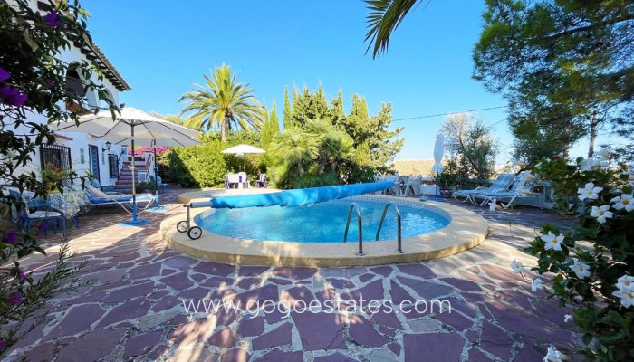 Te koop - Huis - Vrijstaande Villa - Calpe - Calpe Centro