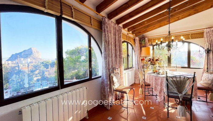 Te koop - Huis - Vrijstaande Villa - Calpe - Calpe Centro