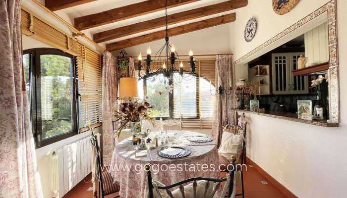 Te koop - Huis - Vrijstaande Villa - Calpe - Calpe Centro