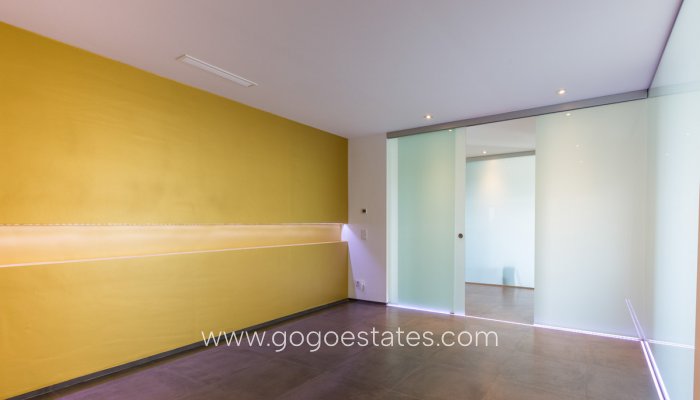 Te koop - Huis - Vrijstaande Villa - Teulada - Moraira