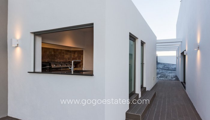 Te koop - Huis - Vrijstaande Villa - Teulada - Moraira