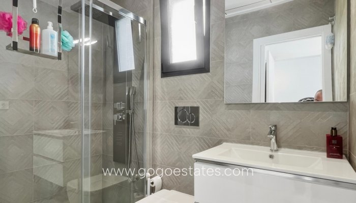 Te koop - Huis - Vrijstaande Villa - Polop - Polop Centro