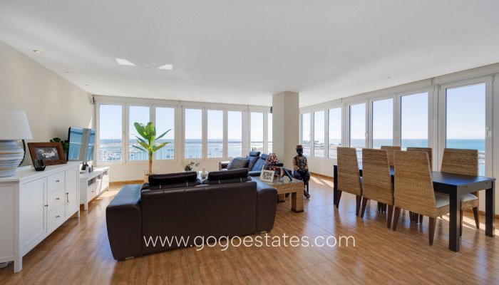 Te koop - Appartement - Appartement op de middelste verdieping - Torrevieja - Torrevieja Centro