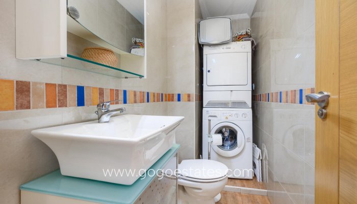 Te koop - Appartement - Appartement op de middelste verdieping - Torrevieja - Torrevieja Centro