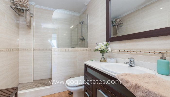 Te koop - Appartement - Appartement op de middelste verdieping - Torrevieja - Torrevieja Centro