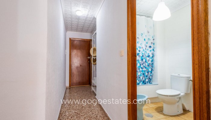 Te koop - Appartement - Appartement op de middelste verdieping - Torrevieja - Torrevieja Centro