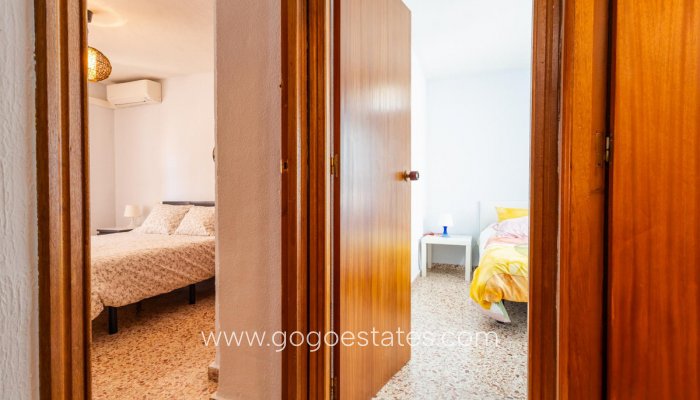 Te koop - Appartement - Appartement op de middelste verdieping - Torrevieja - Torrevieja Centro