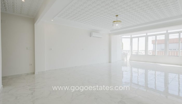 Te koop - Appartement - Penthouse Duplex - Torrevieja - Torrevieja Centro