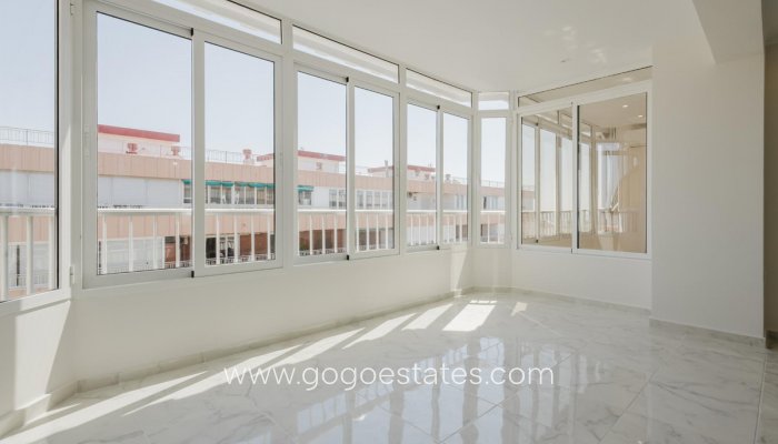 Te koop - Appartement - Penthouse Duplex - Torrevieja - Torrevieja Centro