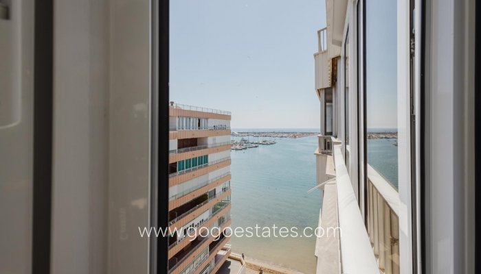Te koop - Appartement - Penthouse Duplex - Torrevieja - Torrevieja Centro