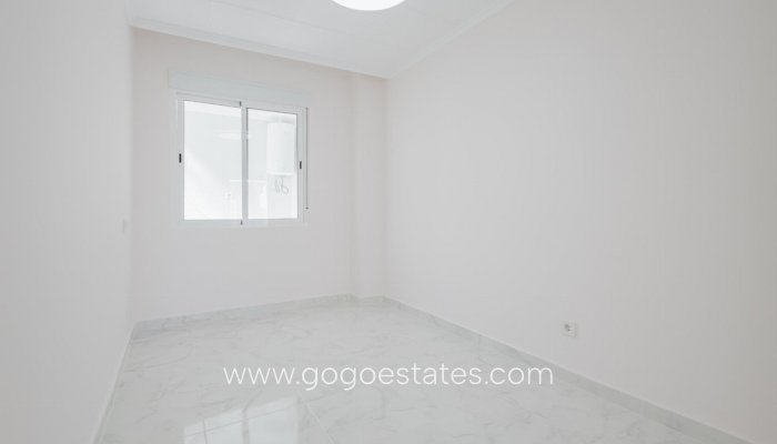 Te koop - Appartement - Penthouse Duplex - Torrevieja - Torrevieja Centro