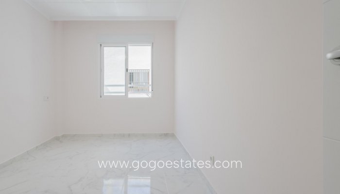 Te koop - Appartement - Penthouse Duplex - Torrevieja - Torrevieja Centro