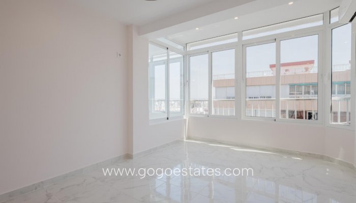 Te koop - Appartement - Penthouse Duplex - Torrevieja - Torrevieja Centro