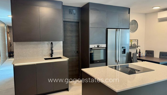 Te koop - Appartement - Penthouse Duplex - Torrevieja - Torrevieja Centro