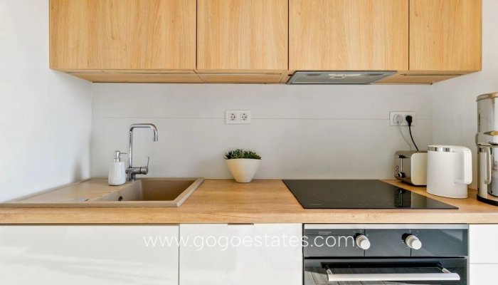 Te koop - Huis - Stadswoning - Orihuela - La Zenia