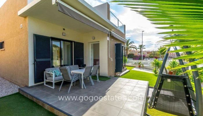 Te koop - Huis - Stadswoning - Orihuela - La Zenia