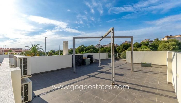 Te koop - Huis - Stadswoning - Orihuela - La Zenia