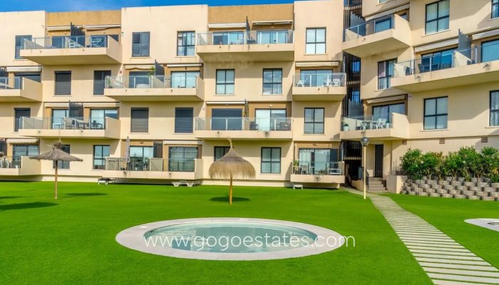 Te koop - Huis - Stadswoning - Orihuela - La Zenia