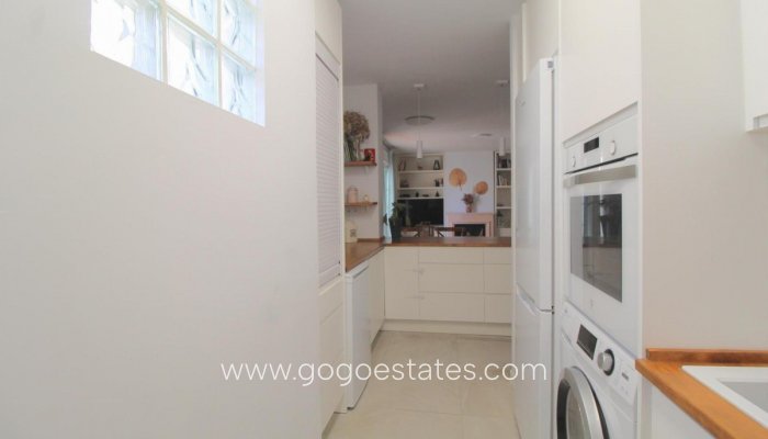 Revente - Appartement - Appartement au rez-de-chaussée - Torrevieja - La veleta