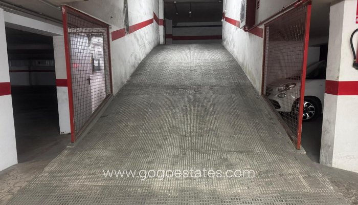 Resale - Commercial - Garage - Torrevieja - Torrevieja Centro