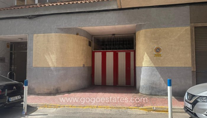 Resale - Commercial - Garage - Torrevieja - Torrevieja Centro