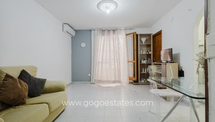 Te koop - Appartement - Appartement op de middelste verdieping - Torrevieja - Torrevieja Centro