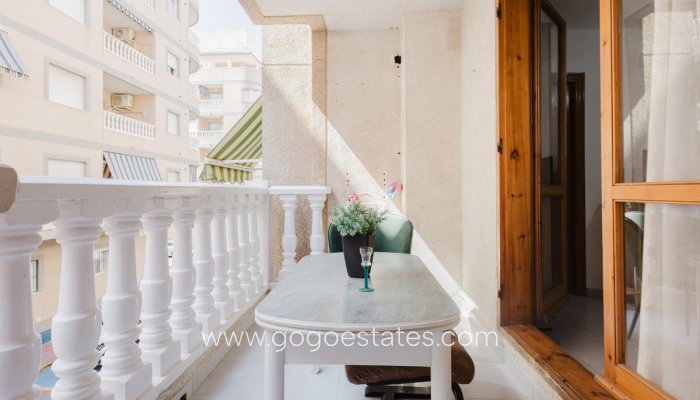 Te koop - Appartement - Appartement op de middelste verdieping - Torrevieja - Torrevieja Centro