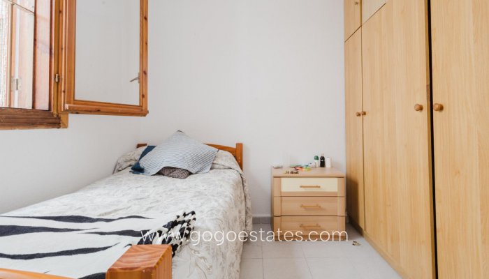 Te koop - Appartement - Appartement op de middelste verdieping - Torrevieja - Torrevieja Centro