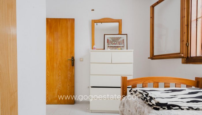 Te koop - Appartement - Appartement op de middelste verdieping - Torrevieja - Torrevieja Centro