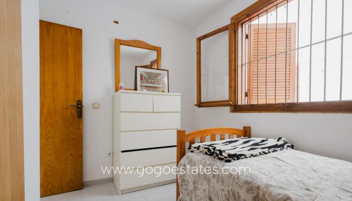 Te koop - Appartement - Appartement op de middelste verdieping - Torrevieja - Torrevieja Centro