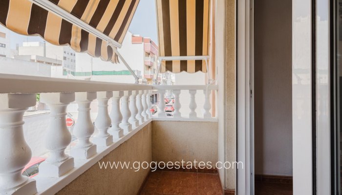 Te koop - Appartement - Appartement op de middelste verdieping - Torrevieja - Torrevieja Centro