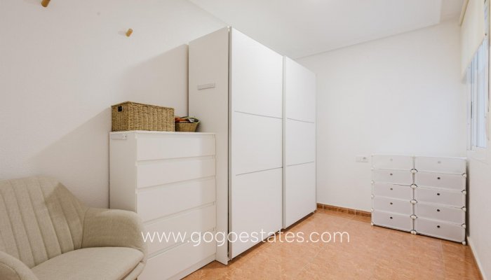 Te koop - Appartement - Appartement op de middelste verdieping - Torrevieja - Torrevieja Centro