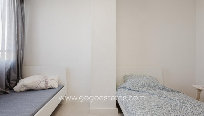 Te koop - Appartement - Appartement op de middelste verdieping - Torrevieja - Torrevieja Centro