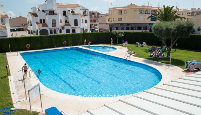 Te koop - Huis - Bungalow - Torrevieja - Torrevieja Centro