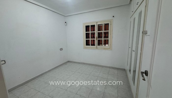 Te koop - Huis - Bungalow - Orihuela - Los Altos