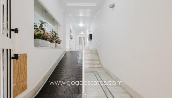 Te koop - Appartement - Penthouse Duplex - Torrevieja - Torrevieja Centro