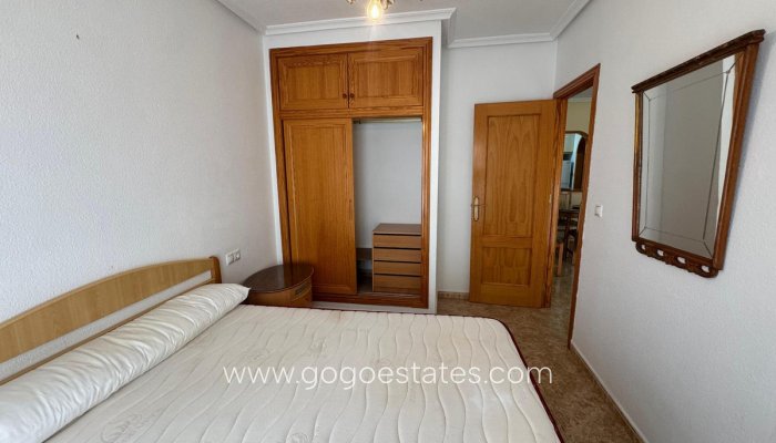 Te koop - Appartement - Appartement op de middelste verdieping - Torrevieja - Torrevieja Centro