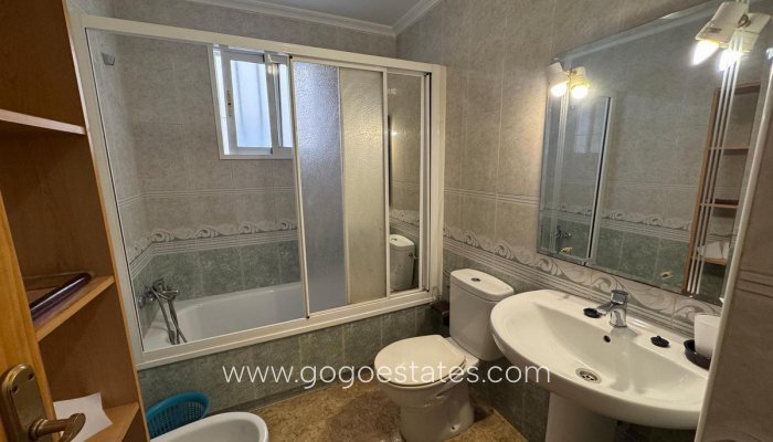 Te koop - Appartement - Appartement op de middelste verdieping - Torrevieja - Torrevieja Centro