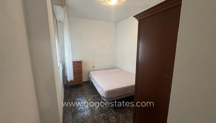 Te koop - Appartement - Appartement op de middelste verdieping - Torrevieja - Torrevieja Centro