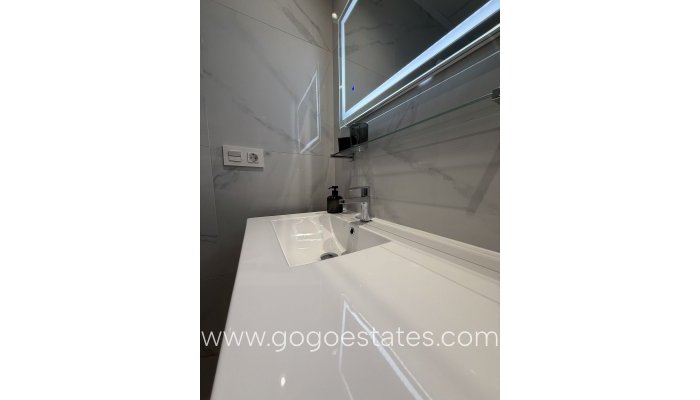 Te koop - Huis - Vrijstaande Villa - Los Montesinos - Los Montesinos Centro