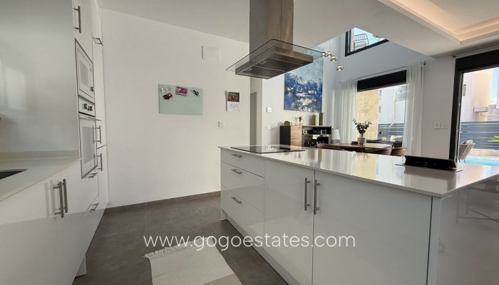 Te koop - Huis - Vrijstaande Villa - Los Montesinos - Los Montesinos Centro