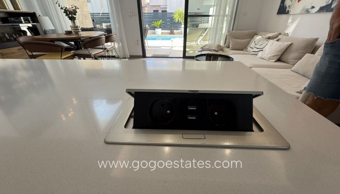 Te koop - Huis - Vrijstaande Villa - Los Montesinos - Los Montesinos Centro