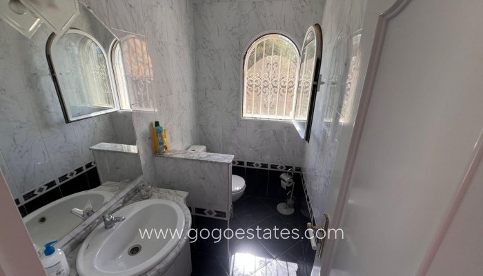 Te koop - Huis - Vrijstaande Villa - La Nucía - La Nucia Centro