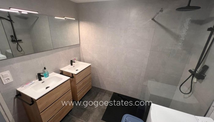 Te koop - Huis - Vrijstaande Villa - La Nucía - La Nucia Centro